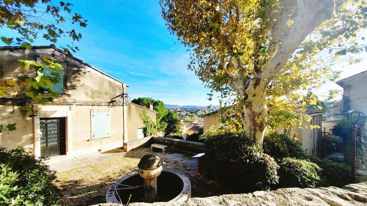 L'Appartement De L'Arche Châteauneuf-de-Gadagne Exterior photo