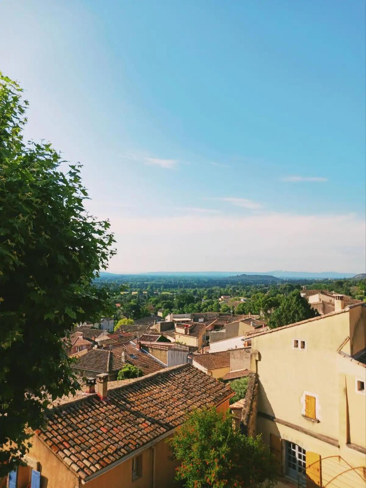 L'Appartement De L'Arche Châteauneuf-de-Gadagne Exterior photo